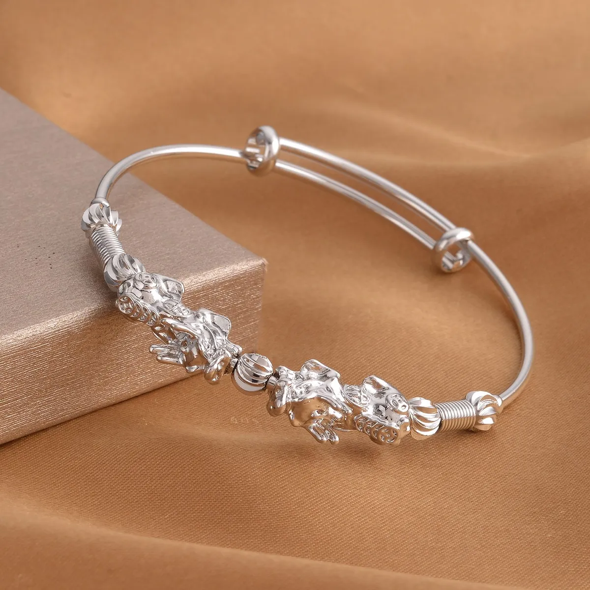 Feng Shui Pixiu Bangle Bracelet
