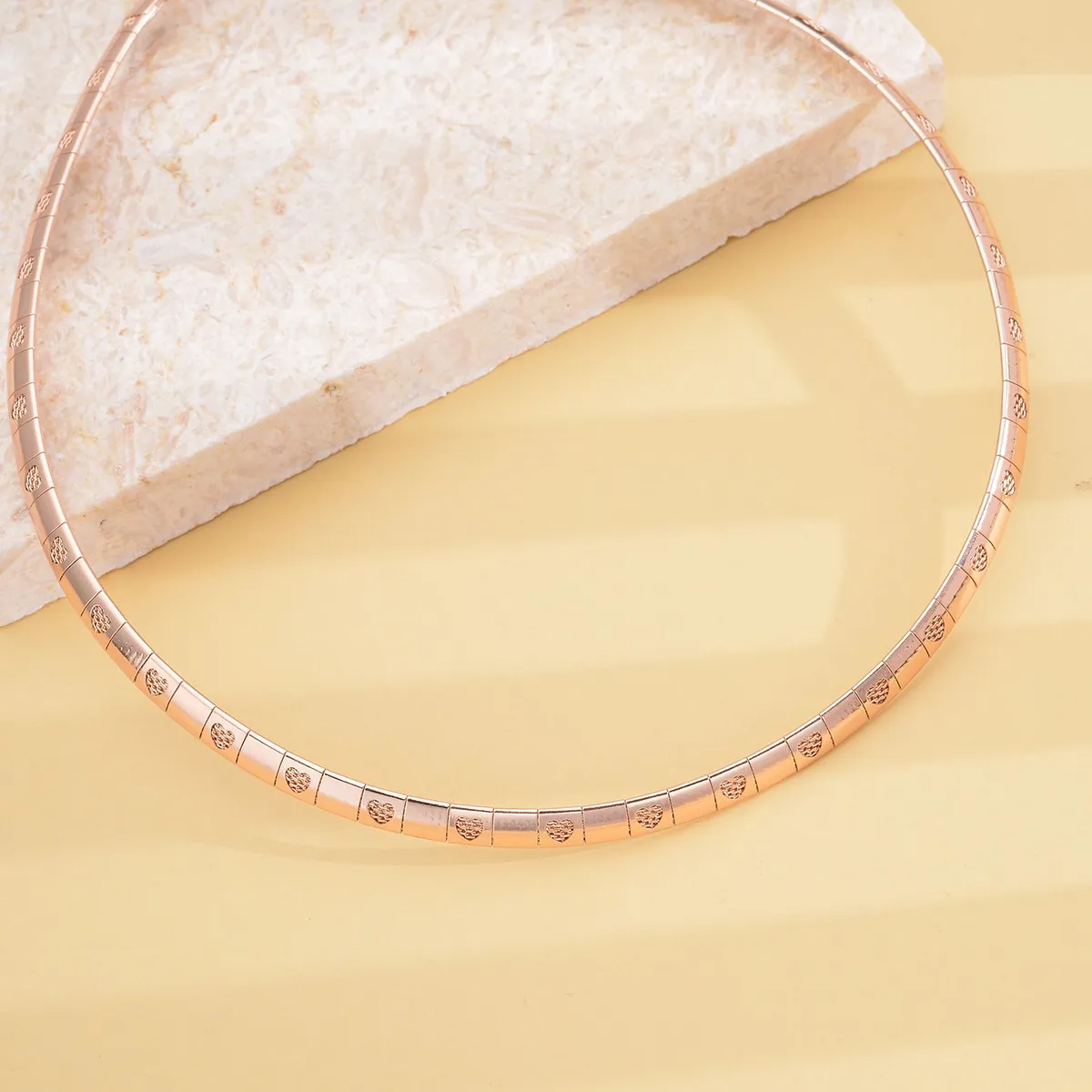 Omega Heart Choker