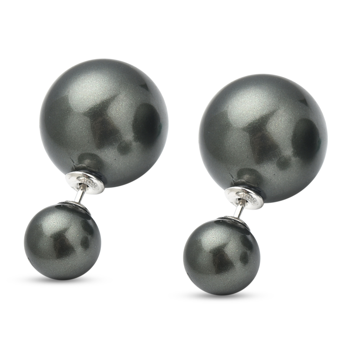 Shell Pearl Stud Earrings in Rhodium